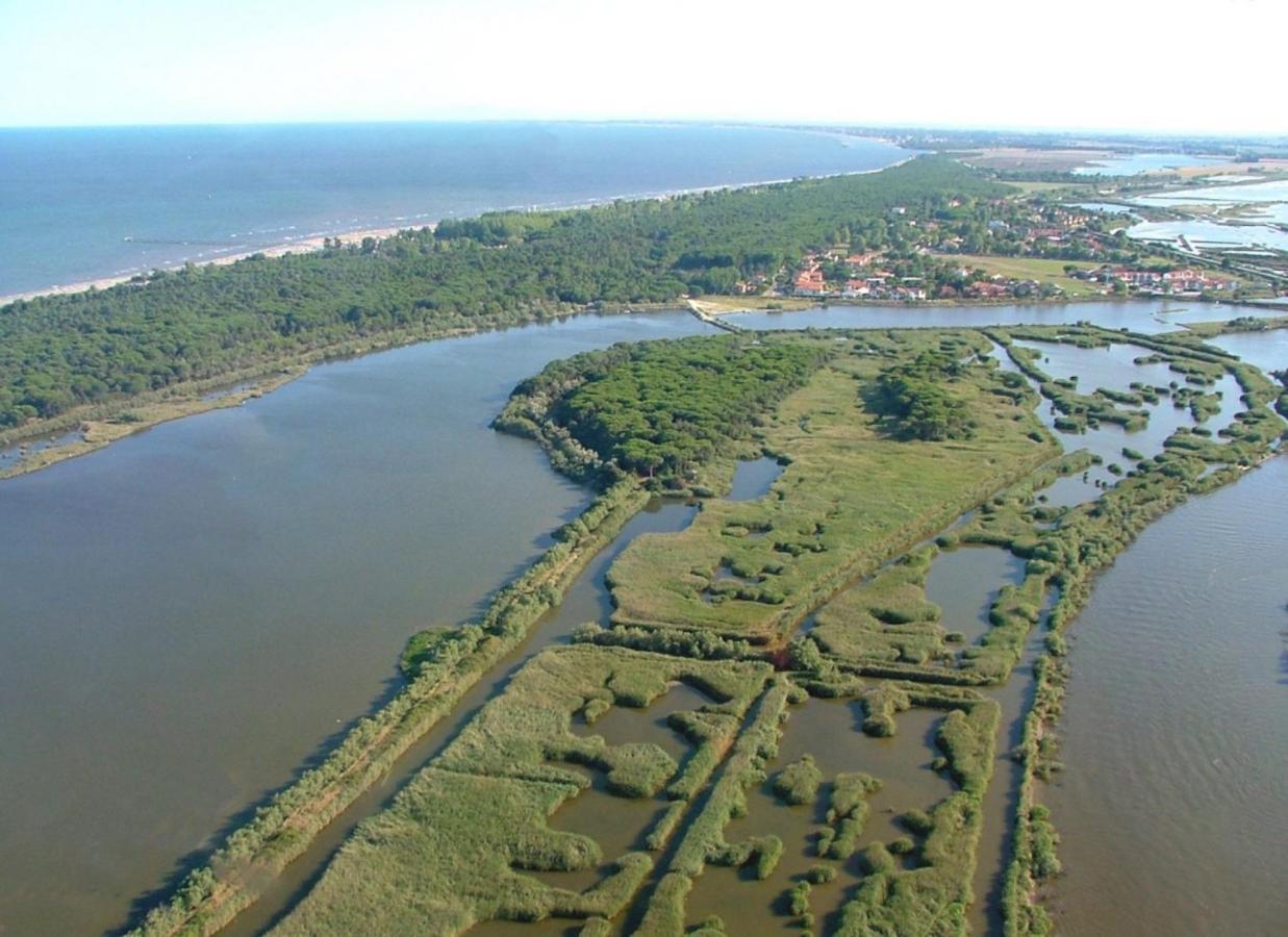 Peaceful Flat With Direct Beach Access Beahost Розолина-Маре Экстерьер фото