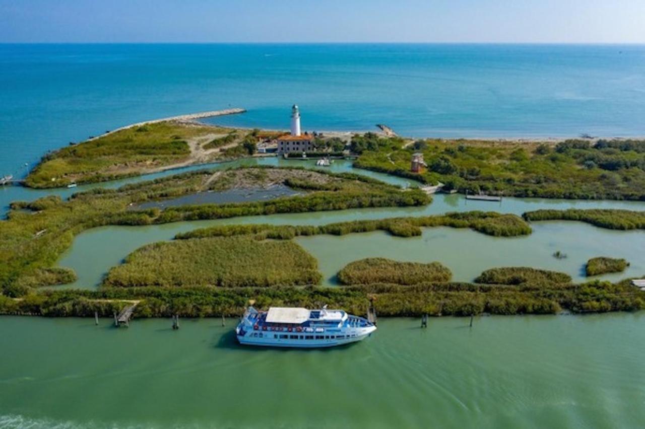 Peaceful Flat With Direct Beach Access Beahost Розолина-Маре Экстерьер фото